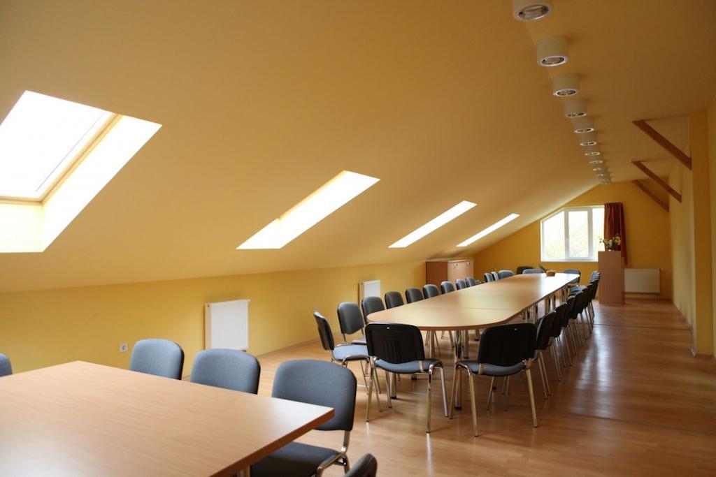 Stan és Panzió Acomodação com café da manhã Balatonalmádi Exterior foto
